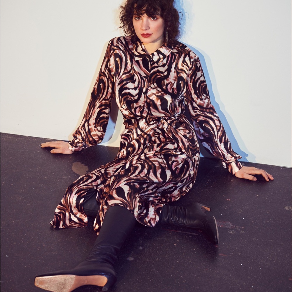 NWT Soaked In Luxury Zaya Dress leopard animal print silky fits like a sm-Med